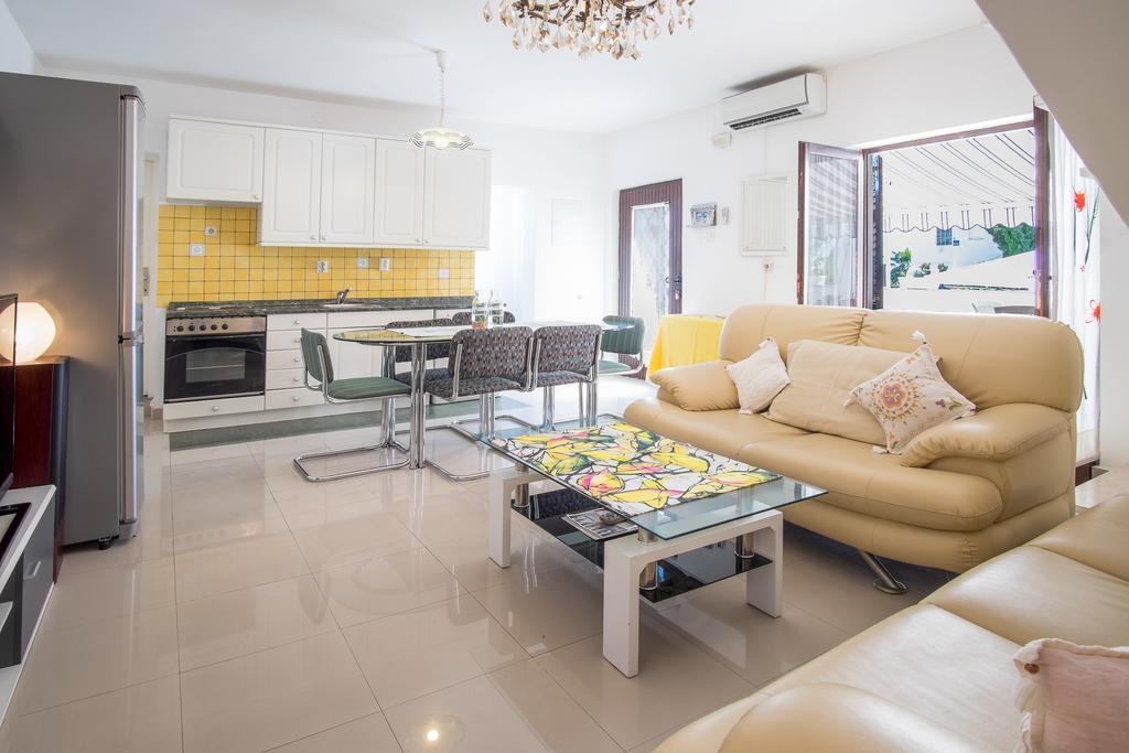 Apartment Katarina Malinska Pokoj fotografie